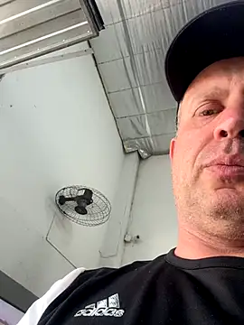 Snapshot of wellingtonmds chatting on 27, 10, 2025 wellingtonmds online show from 27, 10, 2025