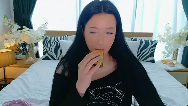 Snapshot of Felicia_Herceg chatting on 20, 11, 2025 Felicia Herceg online show from 20, 11, 2025