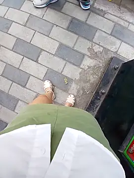 Snapshot of Mina-02 chatting on 29, 10, 2025 Mina-02 online show from 29, 10, 2025