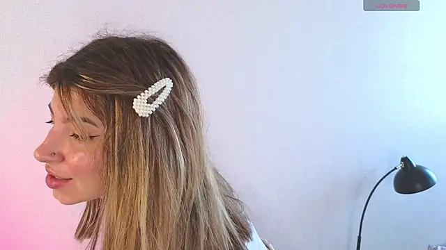 KiraBlushy online show from 29, 10, 2025