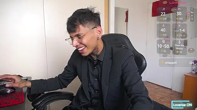 Snapshot of nathan_aress6666 chatting on 13, 12, 2025 nathan aress6666 online show from 13, 12, 2025