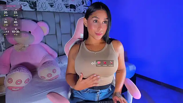 Snapshot of sofialaurentxox chatting on 25, 11, 2025 sofialaurentxox online show from 25, 11, 2025