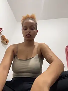 Snapshot of guinness_cp chatting on 16, 11, 2025 guinness cp online show from 16, 11, 2025