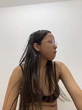 Snapshot of Bab_Angel chatting on 9, 11, 2025 Bab Angel online show from 9, 11, 2025