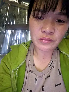 Snapshot of chipu06 chatting on 24, 11, 2025 chipu06 online show from 24, 11, 2025