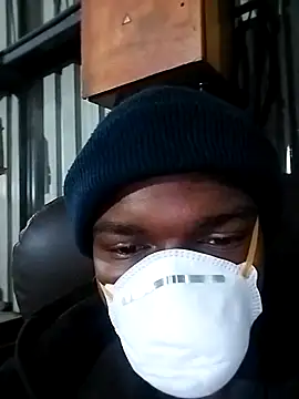 Snapshot of loVbRo1 chatting on 6, 11, 2025 loVbRo1 online show from 6, 11, 2025