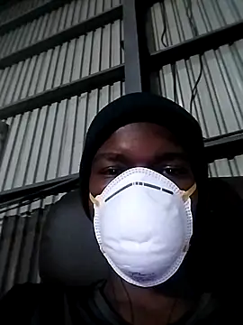 Snapshot of loVbRo1 chatting on 14, 11, 2025 loVbRo1 online show from 14, 11, 2025