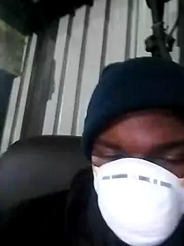 Snapshot of loVbRo1 chatting on 16, 11, 2025 loVbRo1 online show from 16, 11, 2025