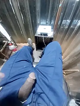 Snapshot of loVbRo1 chatting on 3, 12, 2025 loVbRo1 online show from 3, 12, 2025