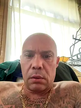 Snapshot of gitanoMad chatting on 20, 11, 2025 gitanoMad online show from 20, 11, 2025