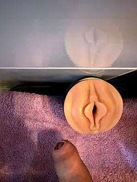 Snapshot of iCum_uCum chatting on 25, 10, 2025 iCum uCum online show from 25, 10, 2025