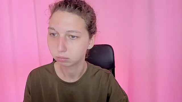 CuteEllii online show from 21, 10, 2025