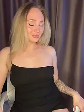 Snapshot of Drink_me_all_up chatting on 2, 12, 2025 Drink me all up online show from 2, 12, 2025