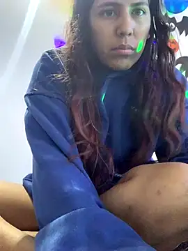 TifannyKitty   online show from 20, 10, 2025