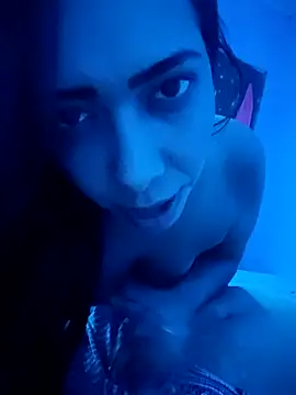 Snapshot of YANKERAPUNZEL chatting on 1, 11, 2025 YANKERAPUNZEL online show from 1, 11, 2025