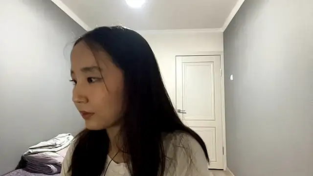 Snapshot of LiaPilksi chatting on 22, 10, 2025 LiaPilksi online show from 22, 10, 2025