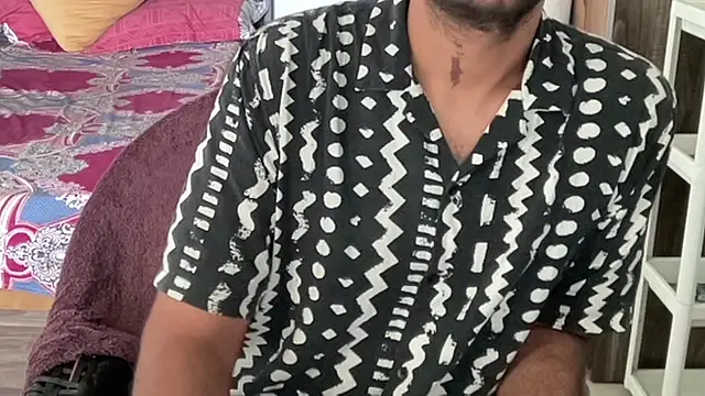 Snapshot of MakeMeAwareAah chatting on 26, 10, 2025 MakeMeAwareAah online show from 26, 10, 2025