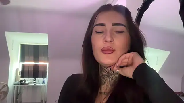 Snapshot of CleoStarr444 chatting on 21, 10, 2025 CleoStarr444 online show from 21, 10, 2025