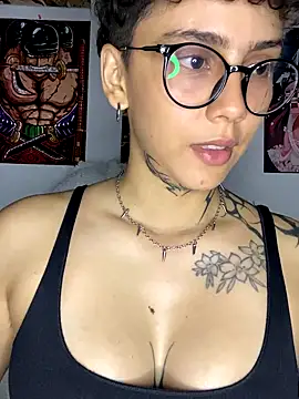 Snapshot of Abby_Evanns1 chatting on 14, 11, 2025 Abby Evanns1 online show from 14, 11, 2025