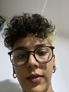 Snapshot of Abby_Evanns1 chatting on 23, 11, 2025 Abby Evanns1 online show from 23, 11, 2025