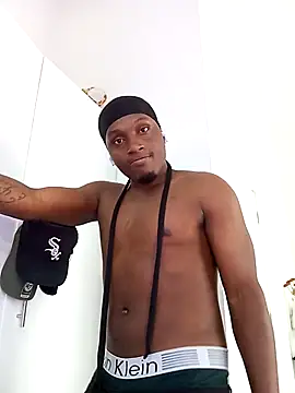 Snapshot of BlackVelvet_XL chatting on 23, 10, 2025 BlackVelvet XL online show from 23, 10, 2025