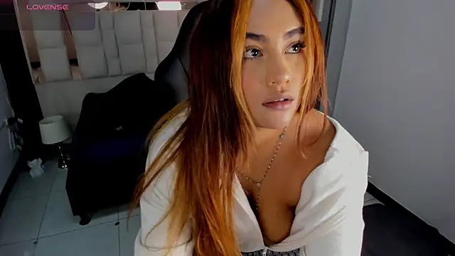 Snapshot of AnguelJones chatting on 25, 10, 2025 AnguelJones online show from 25, 10, 2025