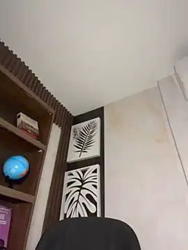 Snapshot of Beella1_ chatting on 10, 5, 2026 Beella1 online show from 10, 5, 2026