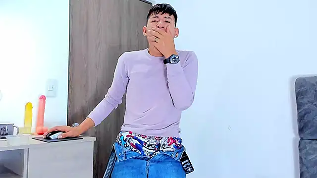 Nicolas Torres  online show from 10, 11, 2025