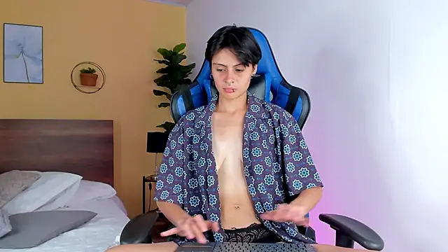 MartinnaGrecco online show from 14, 11, 2025