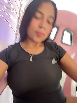 Snapshot of aly_nicols chatting on 23, 10, 2025 aly nicols online show from 23, 10, 2025