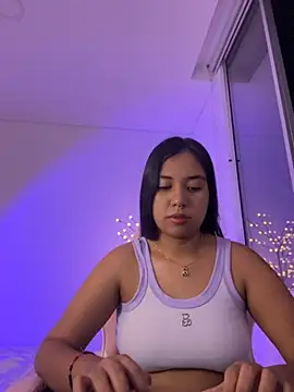 Snapshot of aly_nicols chatting on 27, 11, 2025 aly nicols online show from 27, 11, 2025