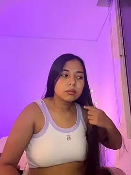 Snapshot of aly_nicols chatting on 28, 11, 2025 aly nicols online show from 28, 11, 2025