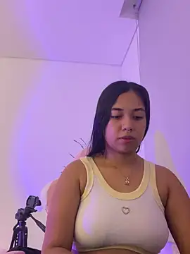 Snapshot of aly_nicols chatting on 22, 12, 2025 aly nicols online show from 22, 12, 2025