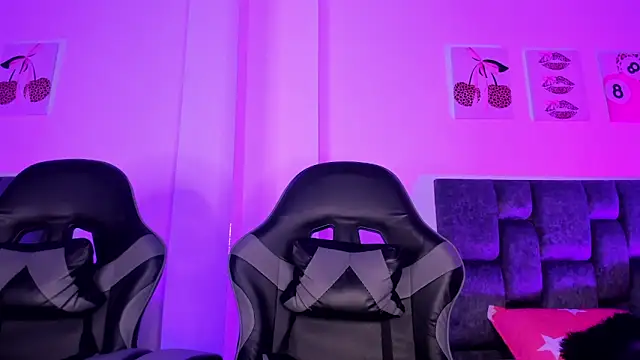 kittymonroe1 online show from 8, 4, 2026