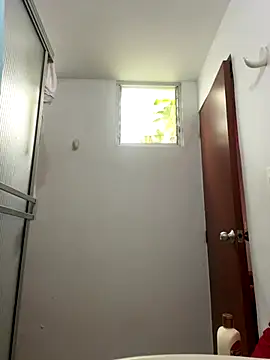 Selena Roa online show from 25, 10, 2025