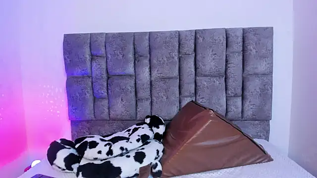 miah storm online show from 14, 11, 2025