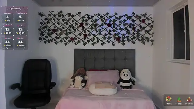 Karly Closson online show from 3, 11, 2025