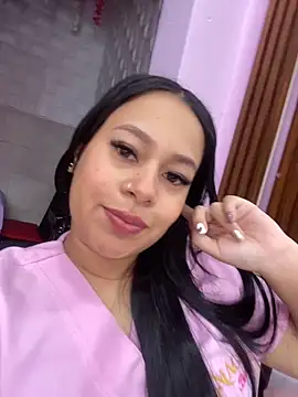 PaulaCruz01 online show from 4, 12, 2025