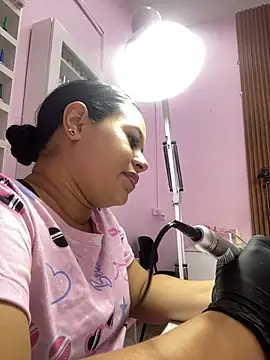 PaulaCruz01 online show from 15, 12, 2025