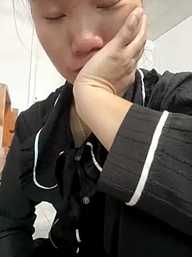 Snapshot of Irin_jo chatting on 1, 11, 2025 Irin jo online show from 1, 11, 2025