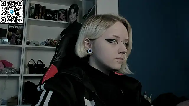 Holy Mistress S online show from 13, 2, 2026