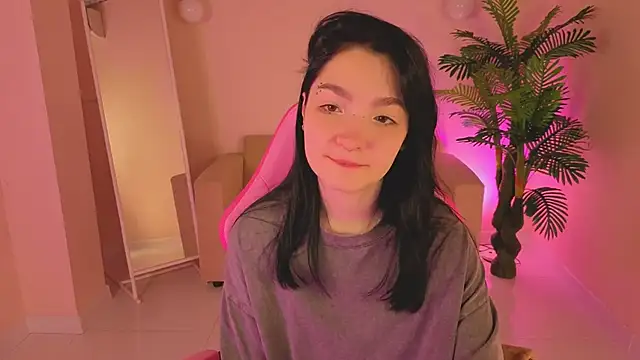 Snapshot of Linda_Sweetiest chatting on 15, 12, 2025 Linda Sweetiest online show from 15, 12, 2025