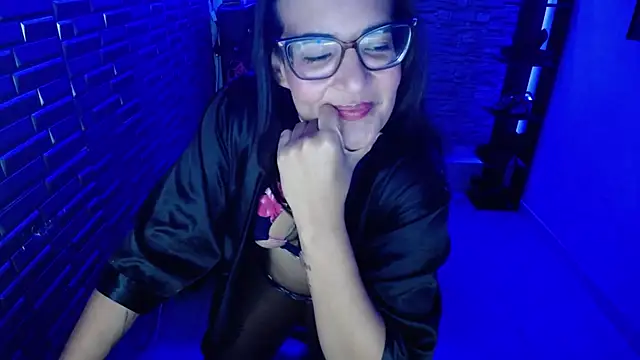 gisell soto online show from 23, 10, 2025
