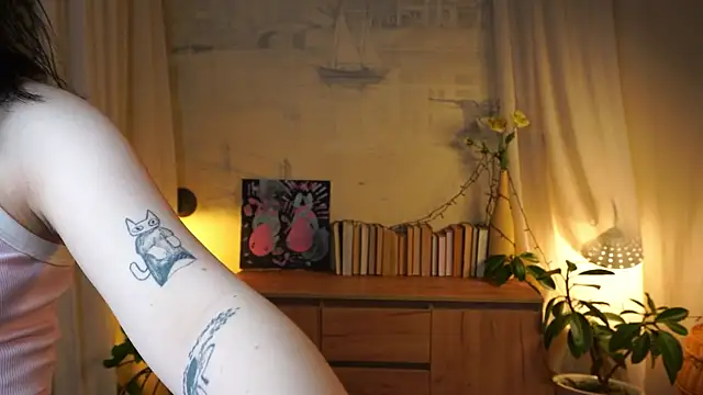 Snapshot of JanelAkerley chatting on 22, 11, 2025 JanelAkerley online show from 22, 11, 2025