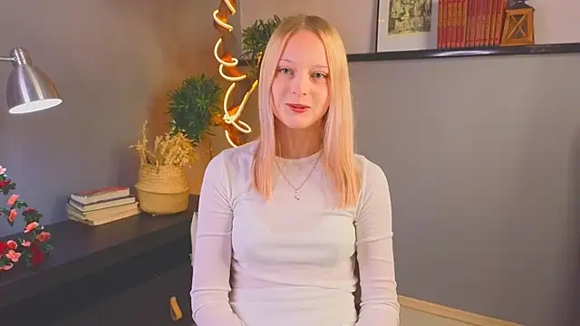 YungLyssy online show from 12, 11, 2025