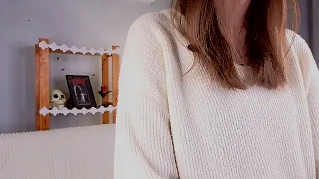 Snapshot of KateCahee chatting on 3, 11, 2025 KateCahee online show from 3, 11, 2025