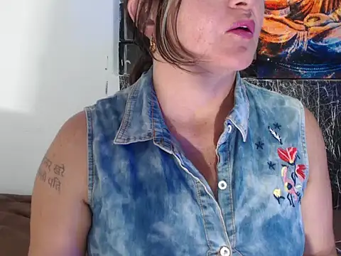 Snapshot of Debora_Cienfuegos25 chatting on 9, 11, 2025 Debora Cienfuegos25 online show from 9, 11, 2025