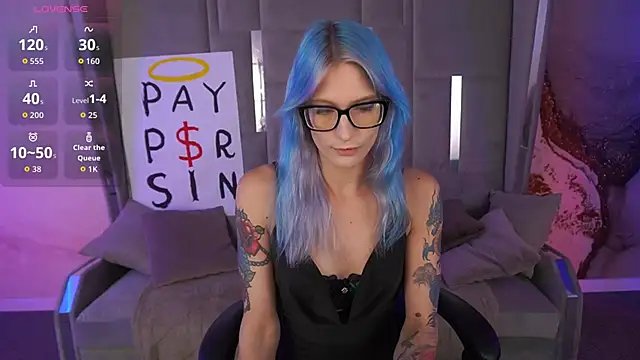 Snapshot of CassaBlaze chatting on 30, 10, 2025 CassaBlaze online show from 30, 10, 2025