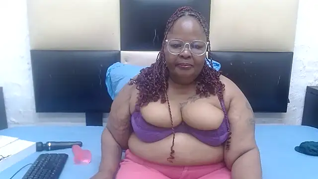 MatureMilfxxx online show from 23, 11, 2025