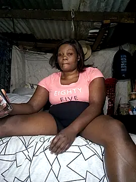 Snapshot of blackbeautyxx92 chatting on 26, 10, 2025 blackbeautyxx92 online show from 26, 10, 2025